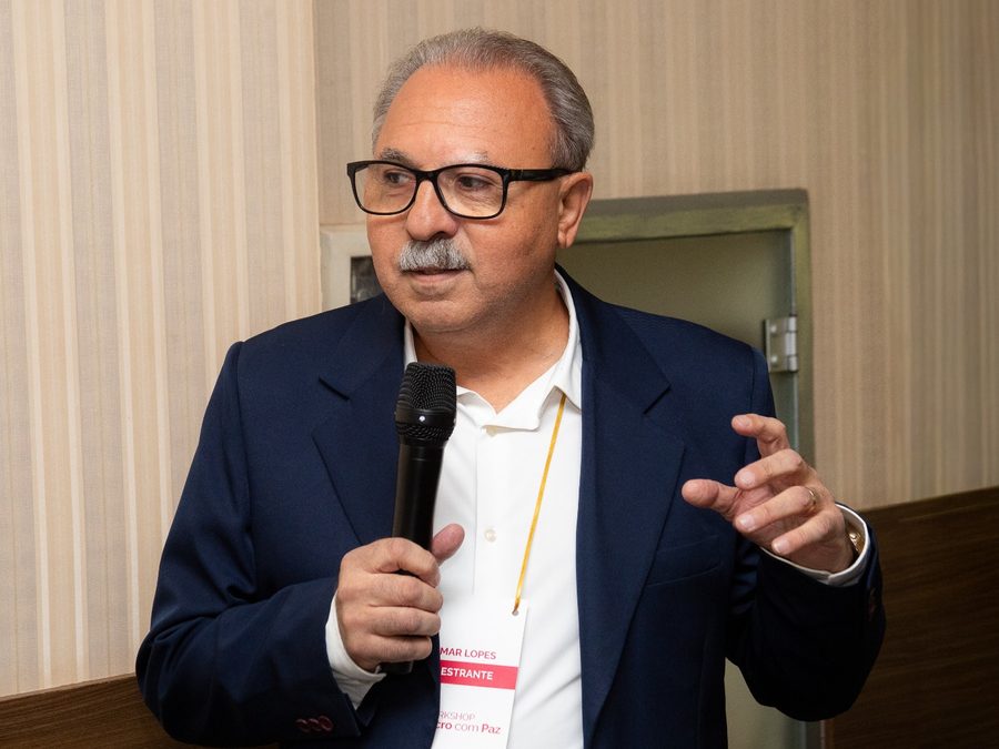 Vilmar Lopes explicando o diagnóstico empresarial